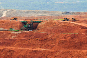 NR-22 e Lei 12.334 PNSB: barragem em mineração brasileira
